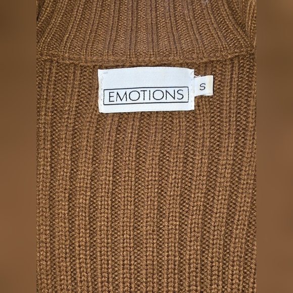 Emotion Sweater/Jacket Sz Small - Picture 6 of 7